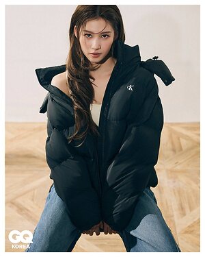 Minatozaki Sana leaked photo #154