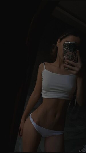 Mira Levelskaya leaked photo #12