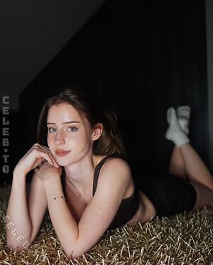 Mira Szalma Nude Leaked Photo #30