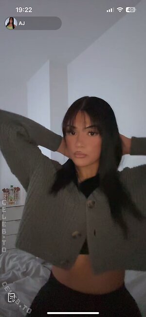 Miraanoire Nude Leaked Photo #2