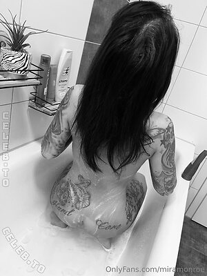 Miramonroe Nude Leaked Photo #25