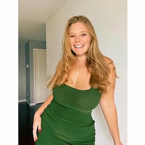 Miranda B Nude Leaked Photo #3