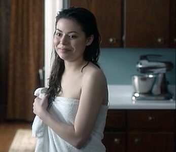 Miranda Cosgrove leaked photo #30