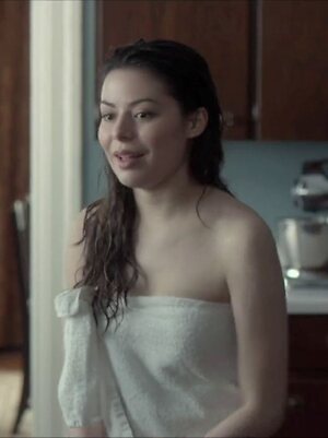 Miranda Cosgrove leaked photo #36