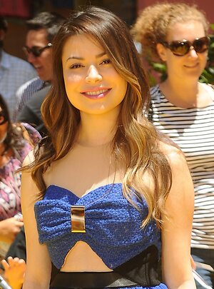 Miranda Cosgrove leaked photo #66