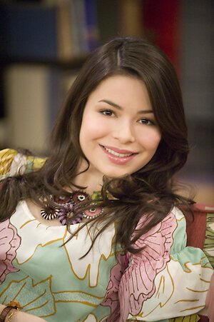Miranda Cosgrove leaked photo #108