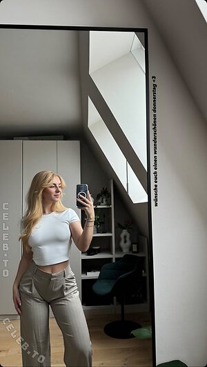 Miras.space Nude Leaked Photo #16