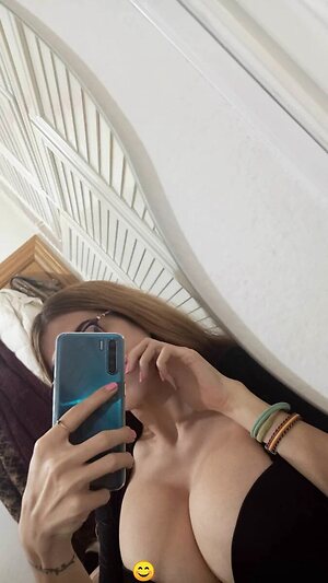 Mireia leaked photo #16