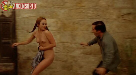 Mireille Dargent leaked photo #4