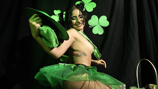 mirle.pavas leaked photo #16