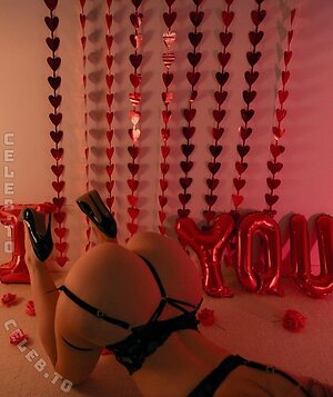 Miss Bo More Nude Photos