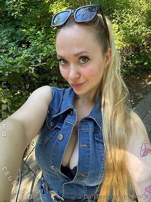 Miss Eli photo