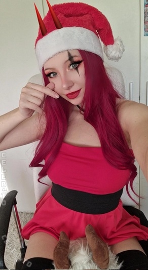 Miss Kira photo