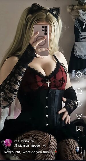 Miss Kira photo
