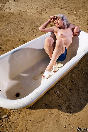 Miss Mosh ~ Glamour Model ~ MOSH Nude Leaked Photo #33