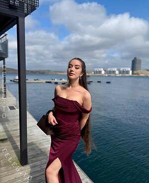 MissMikkaa photo
