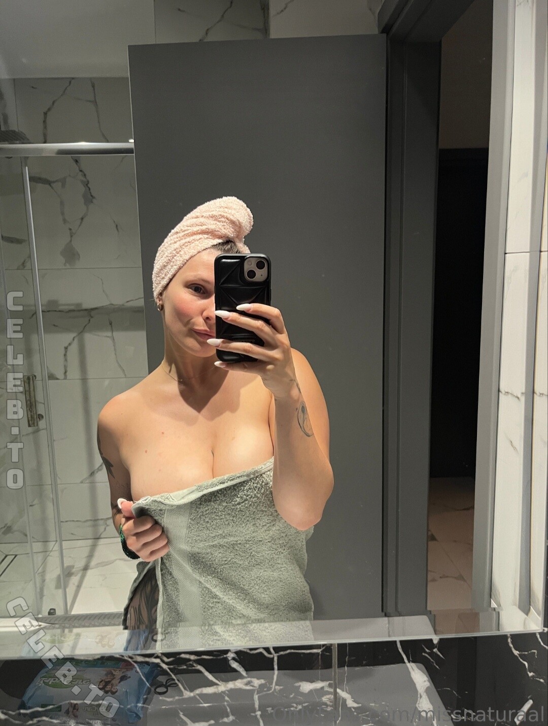 missnaturaal photo