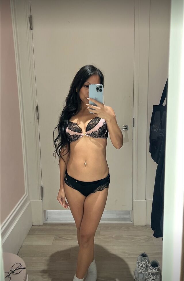missvanessarae leaked photos