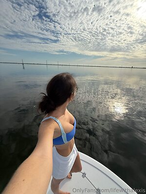 Mistress Alexis leaked photo #9