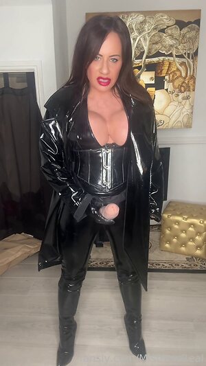 Mistress R'eal leaked photo #5