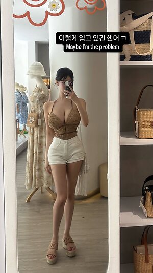 @mlle.jiwon leaked photo #4