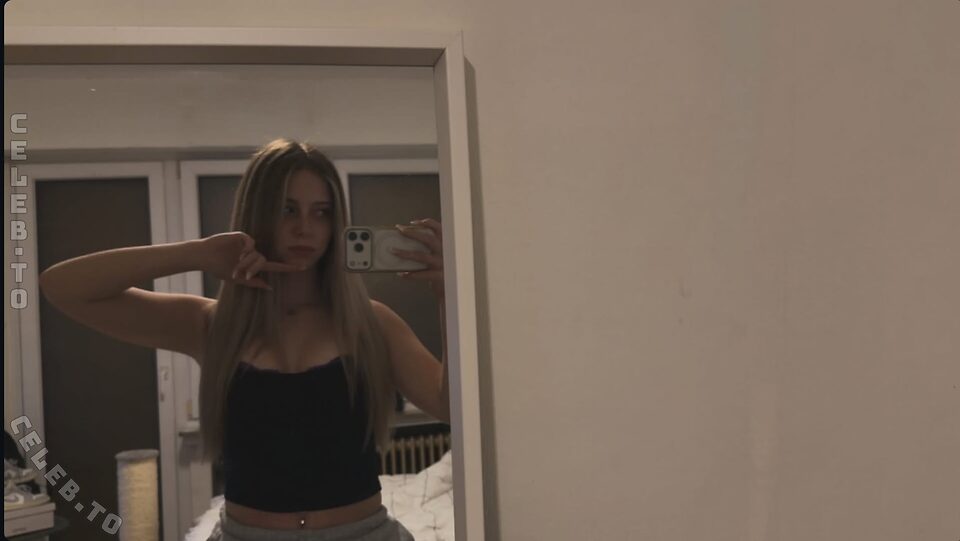 mmelleh Nude Leaked Photos