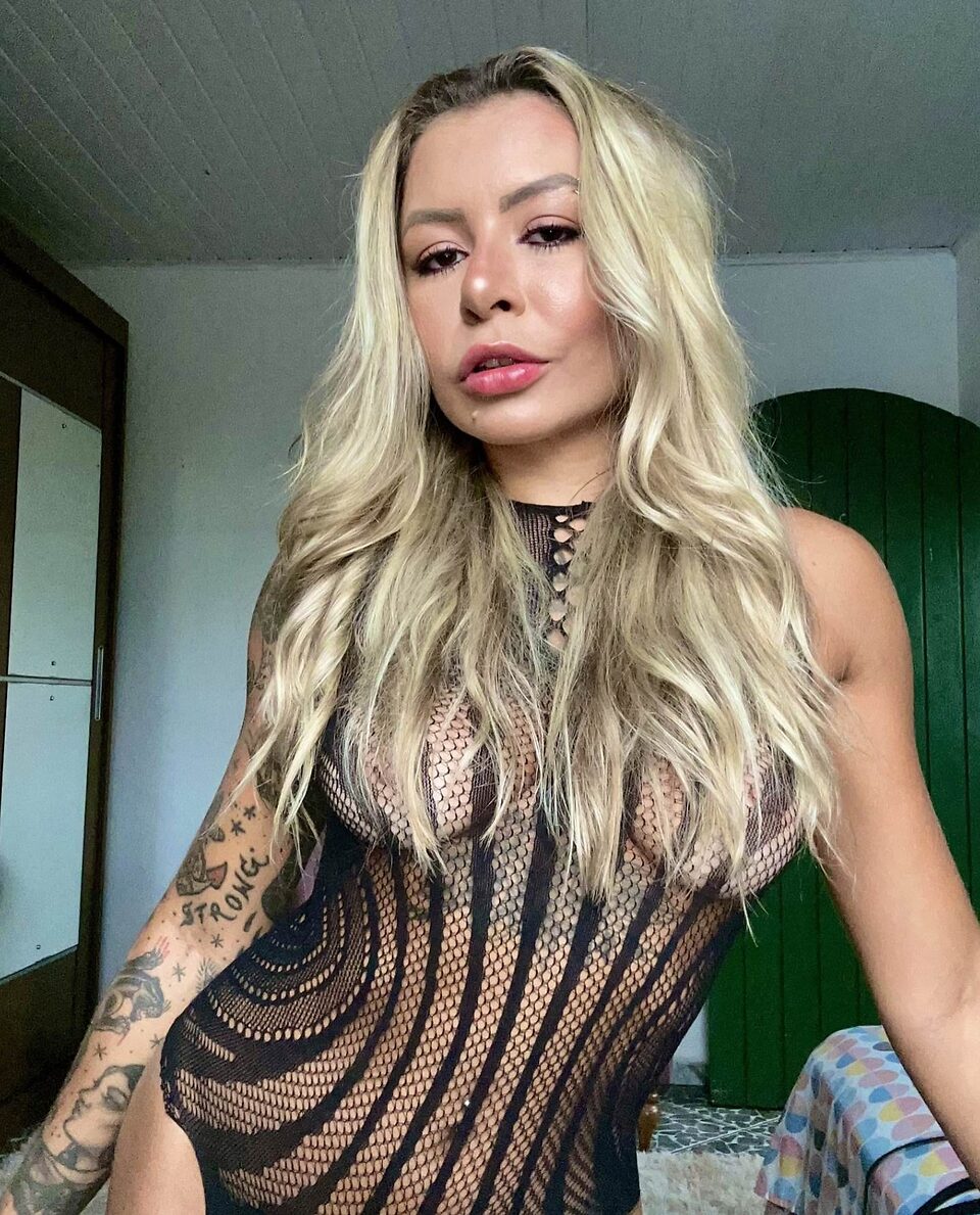 Loira Caiçara leaked photo #6