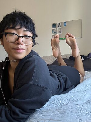 _mochi.munchies_ leaked photo #28