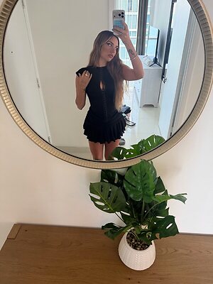 mole leaked photo #4