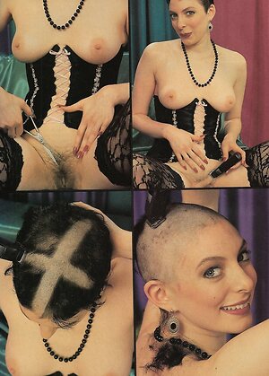 Molly Black leaked photo #2