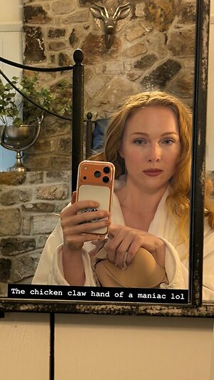 Molly Quinn leaked photo #2