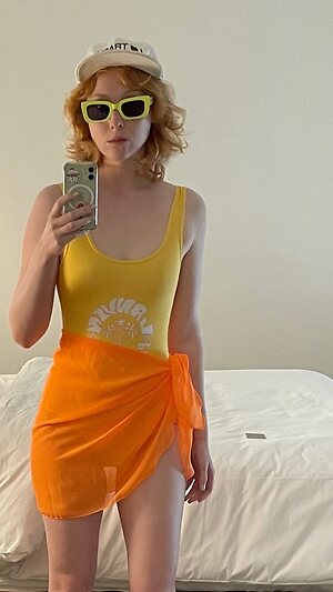 Molly Quinn leaked photo #7