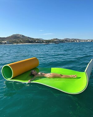 Molly Sims in bikini leaked photo #19