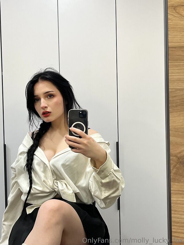 molly lucky fox sweetiemolly leaked photos