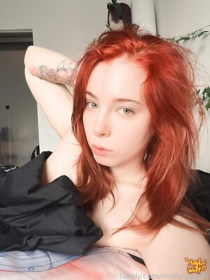MollyRedWolf leaked photo #58