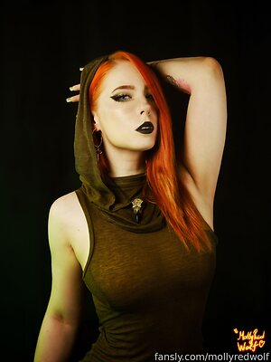 MollyRedWolf leaked photo #61
