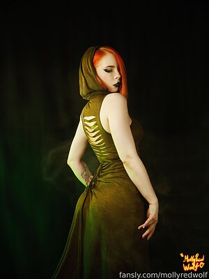 MollyRedWolf leaked photo #63