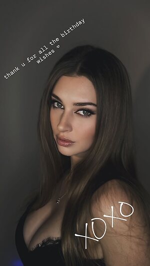 Mollyx leaked photo #35