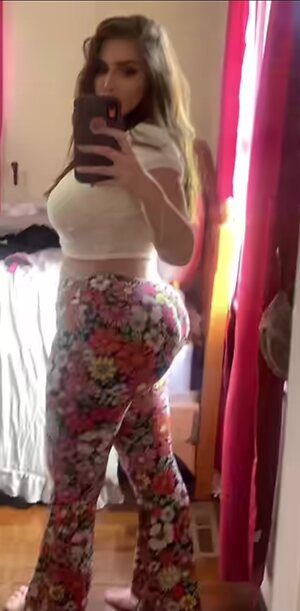 MommaCDA leaked photo #3