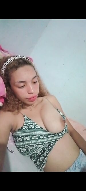 Mommy F leaked photo #2
