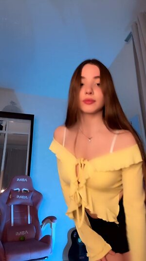 Momomeow leaked photo #11