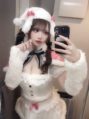 mona chan leaked photo #13