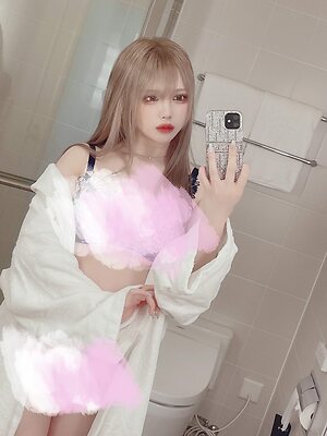 mona chan leaked photo #84