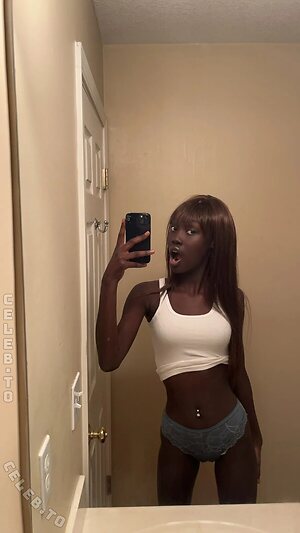 Mona Onyxxx aka Sudanese Girl leaked photo #5