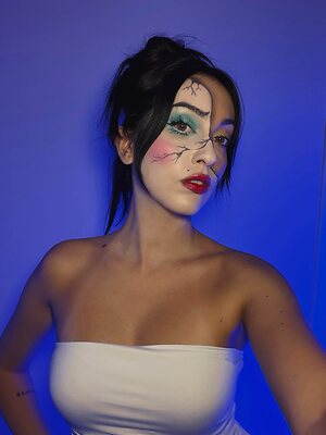 Mona Schon leaked photo #2