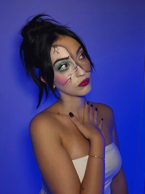 Mona Schon leaked photo #3