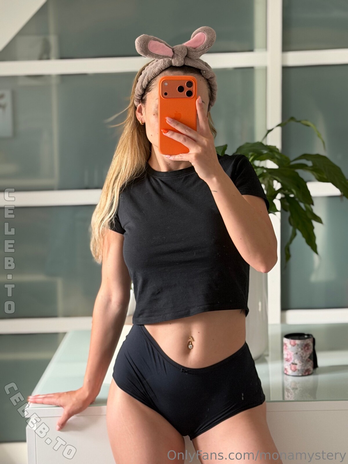 MonaMystery photo