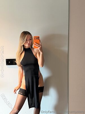 MonaMystery photo