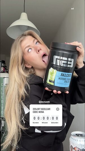 Monawithoutlisa Nude Leaked Photo #12