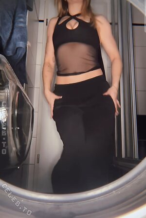 Monawithoutlisa Nude Leaked Photo #13